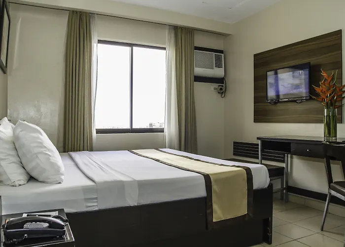Hotel Golden & 3*